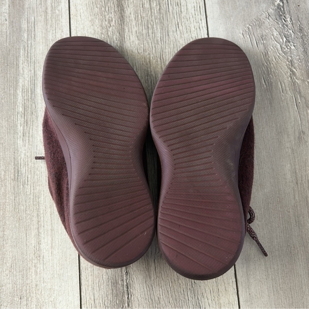 Allbirds Wool Runners - Burgundy women's size 8